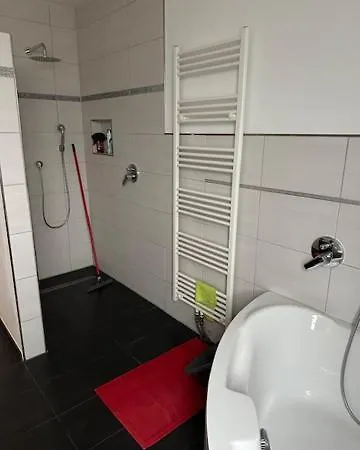 아파트 Gehobenes Wohnen Zu Hause 알스도르프